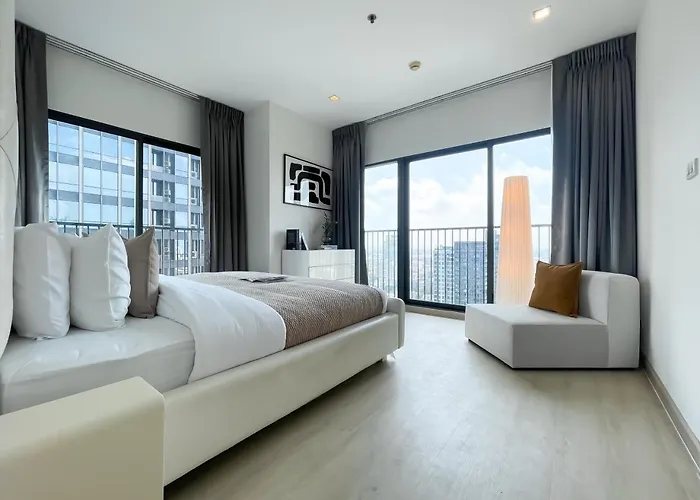 Bts Thong Lo L Large 65 Sqm L Pool And Gym L Sontana アパート バンコク都
