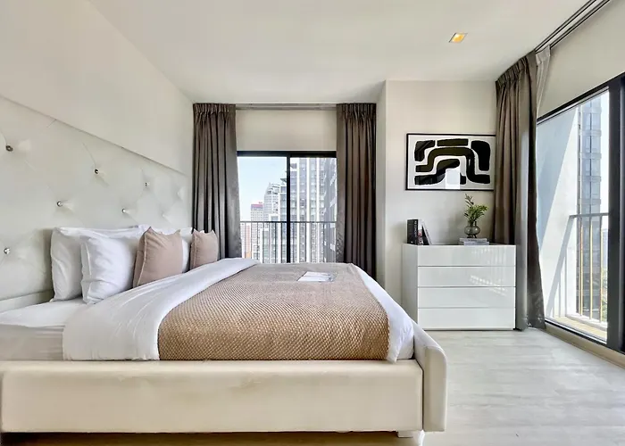 Bts Thong Lo L Large 65 Sqm L Pool And Gym L Sontana *