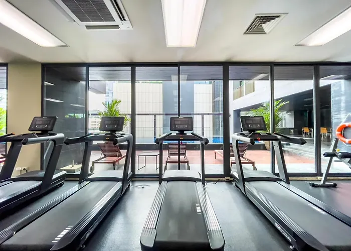 Bts Thong Lo L Large 65 Sqm L Pool And Gym L Sontana アパート